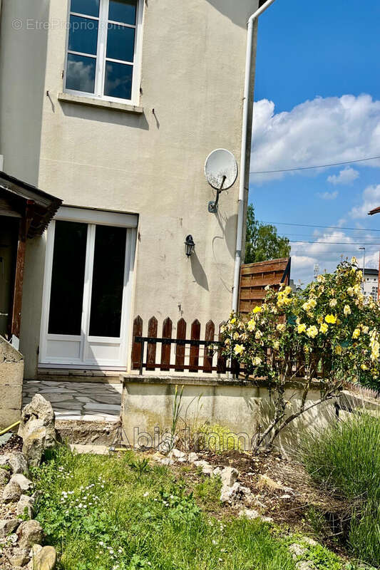 Maison à BEAUVILLIERS