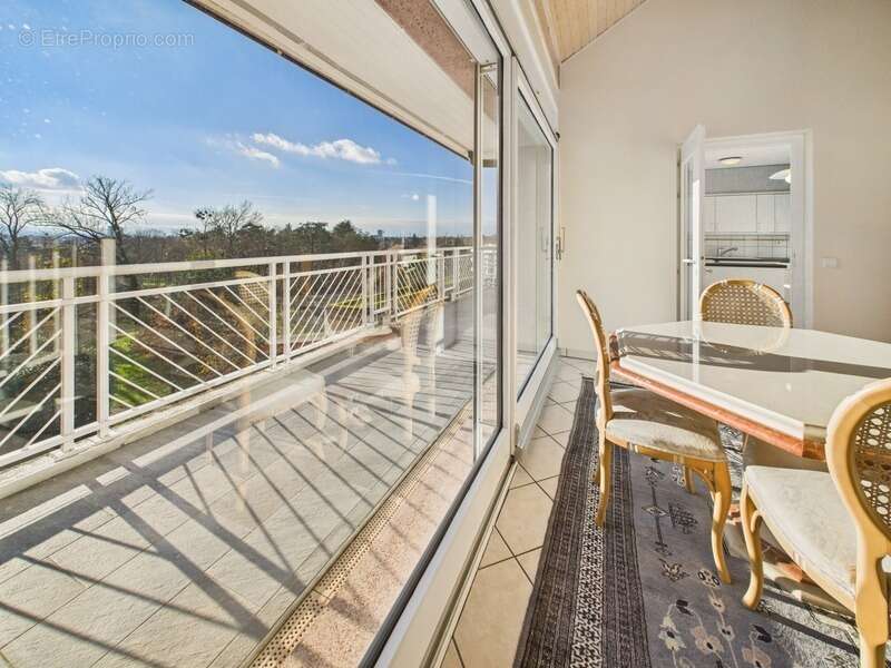 Appartement à AMBILLY