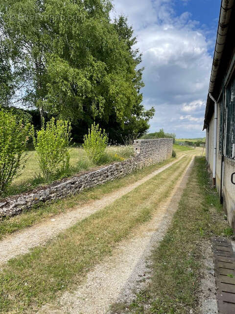 Maison à GUEUX