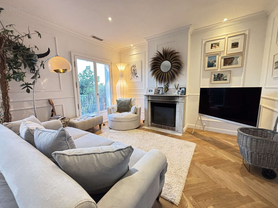 Maison 237 m² à Grasse  - photo 9