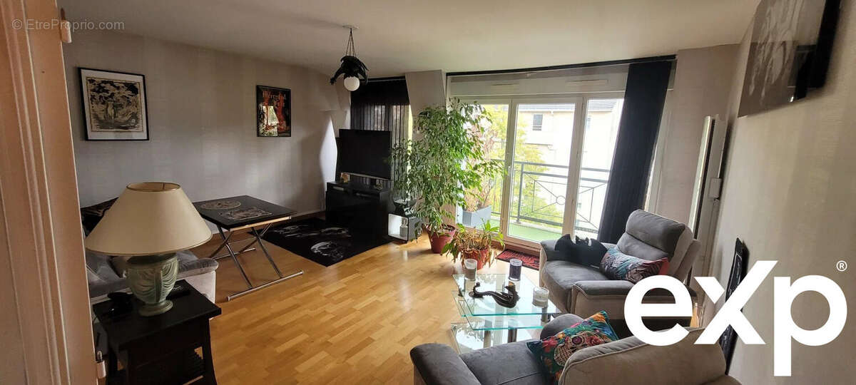 Appartement à LA GARENNE-COLOMBES