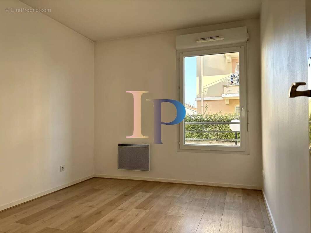 Appartement à LE COTEAU