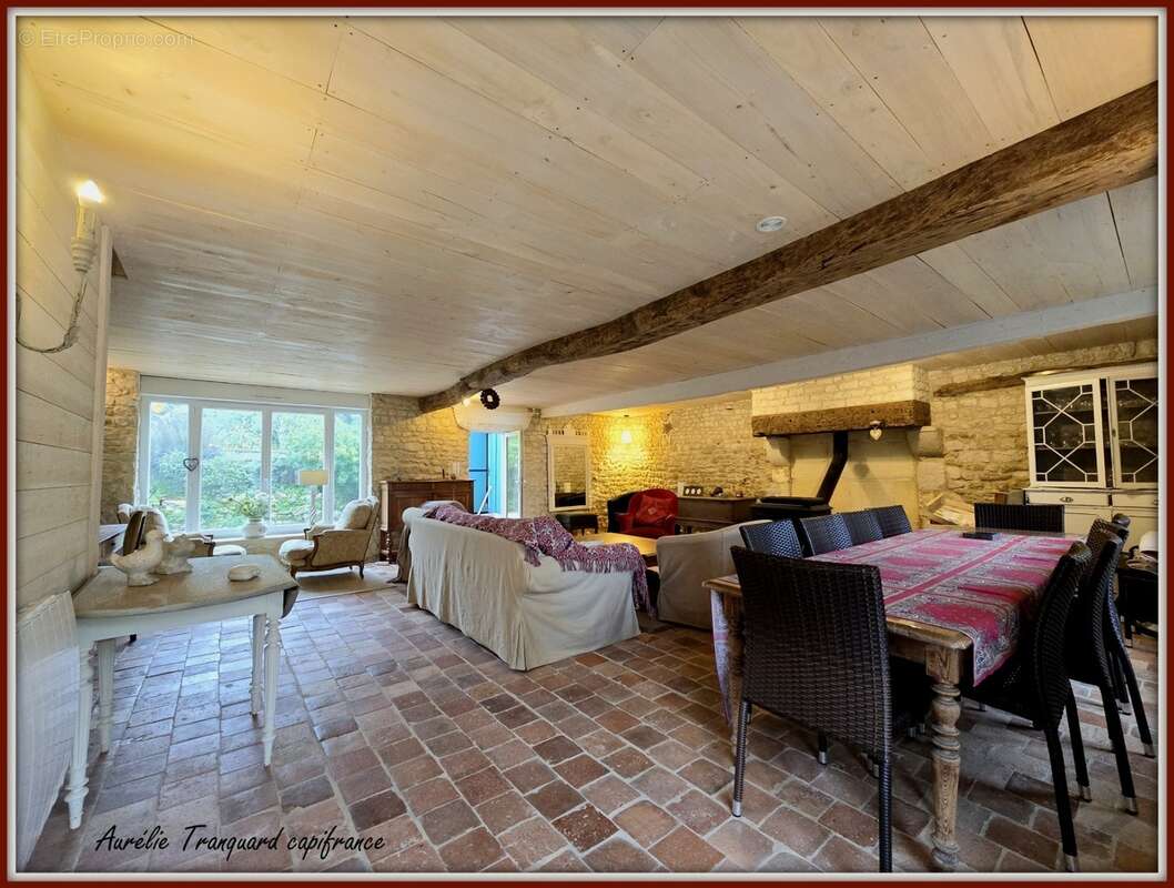 Maison à vendre 4 pièces ANTEZANT LA CHAPELLE (17) LONGERE/ maison charentaise avec dépendances - photo 5