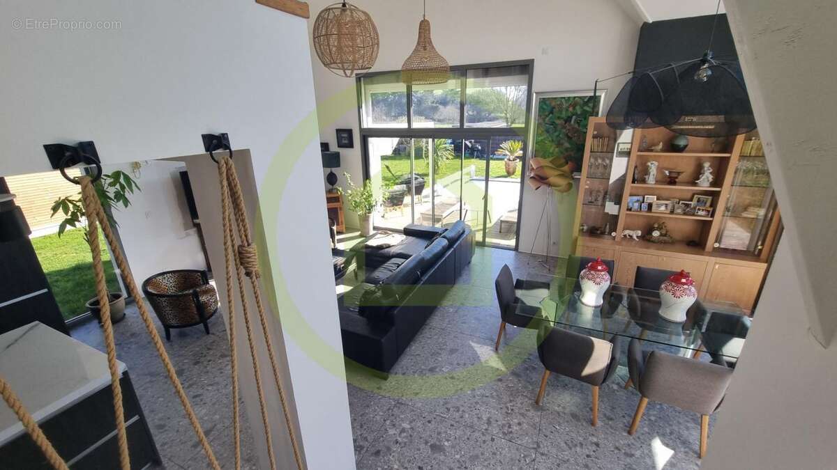 Maison 152 m² à Guerande  - photo 2