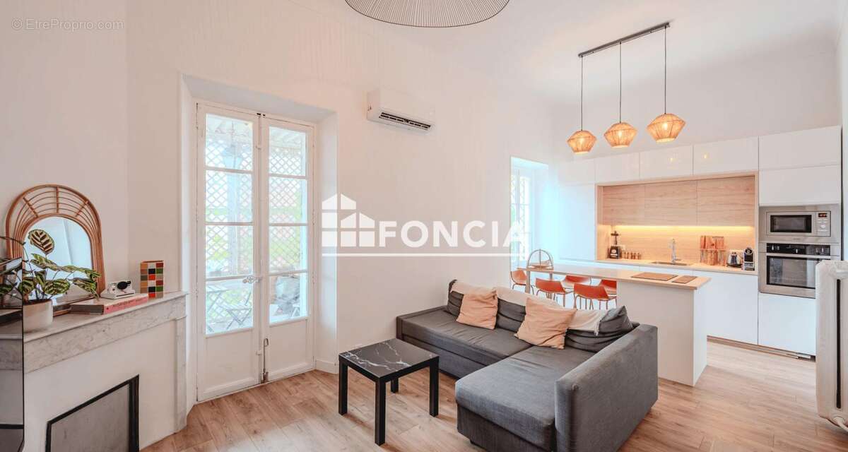 Appartement à HYERES