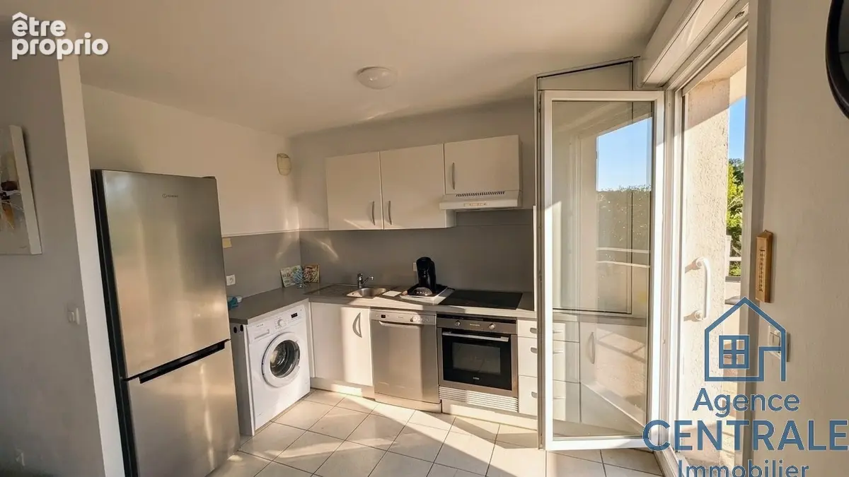 Appartement 2 pièces 44 m² à vendre à La Ciotat (13600) - photo 3