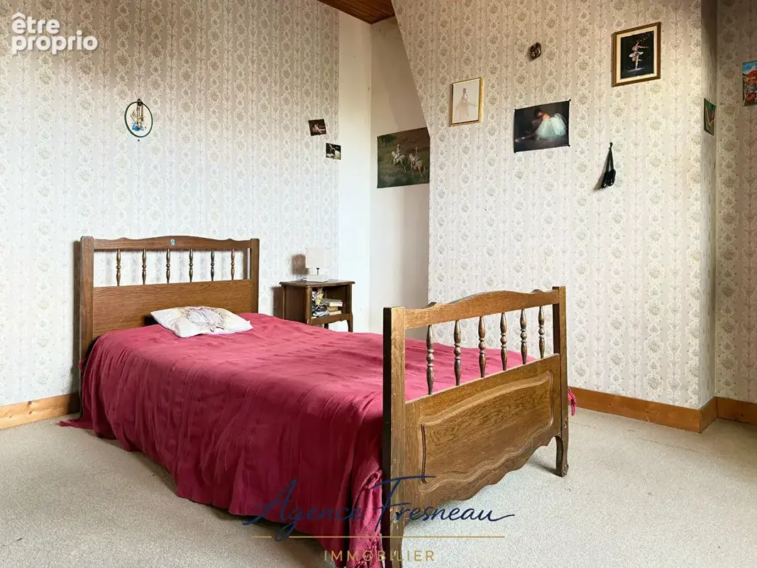 Maison familiale avec 4 chambres, sous-sol total et beau potentiel - photo 5