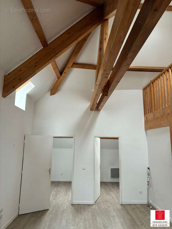 Appartement à LA TOUR-DU-PIN