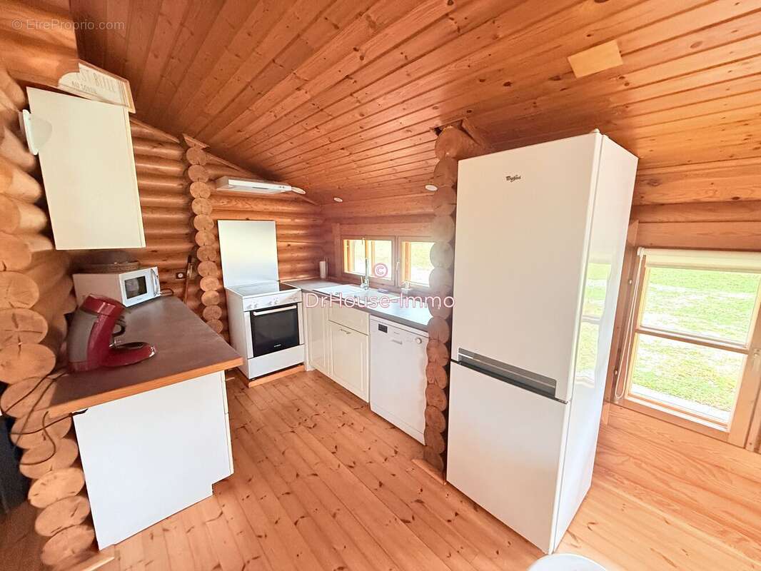 Maison à VENDAYS-MONTALIVET