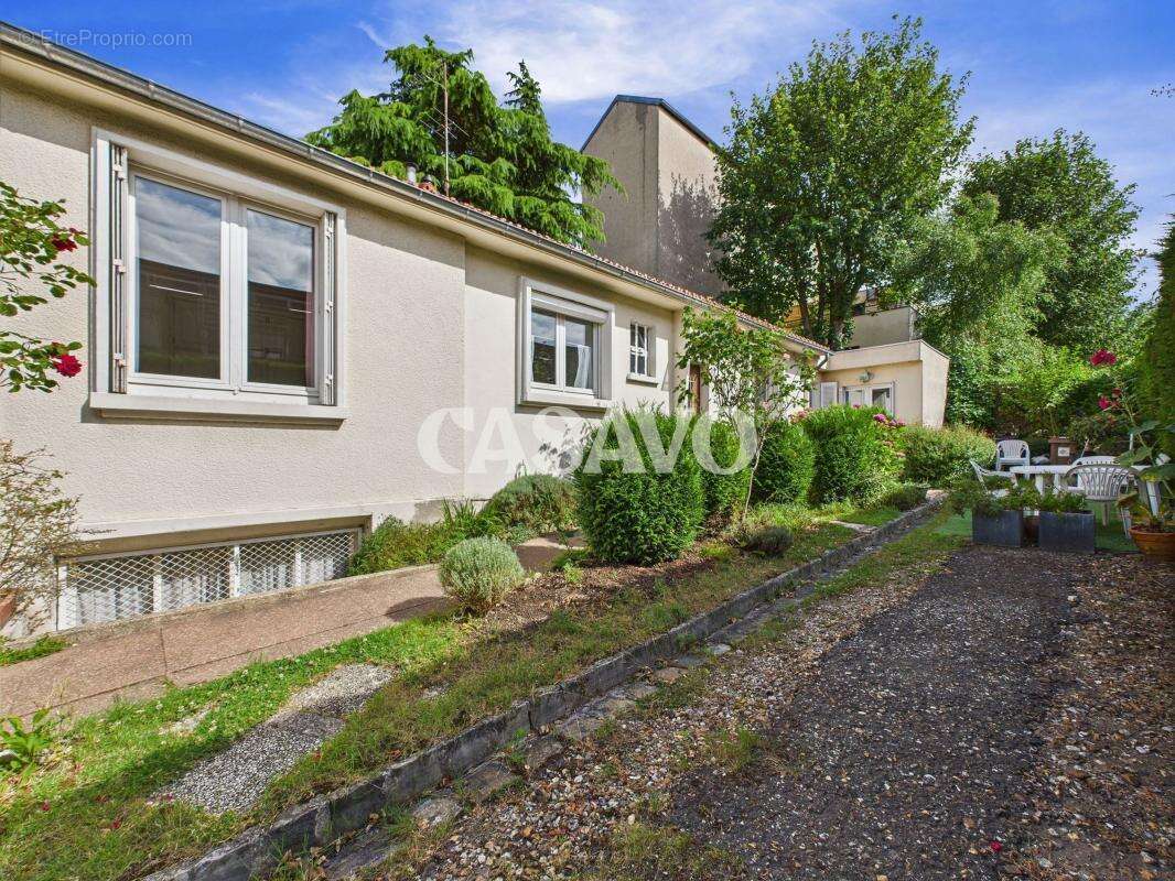 Maison à SAINT-CLOUD