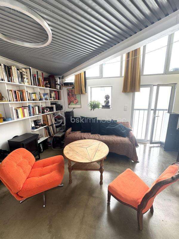 Appartement à PARIS-18E