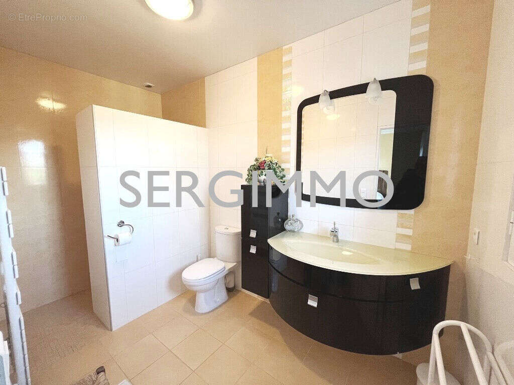 Maison à MONTAUROUX