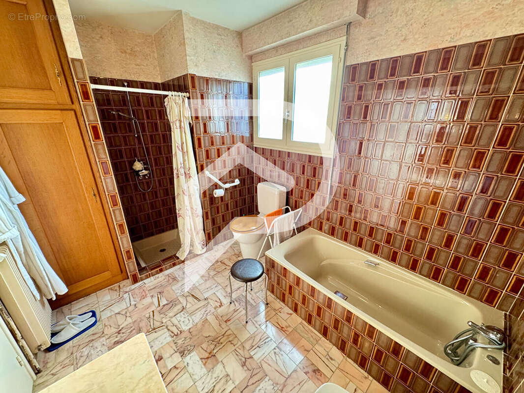 Maison à BOURBONNE-LES-BAINS