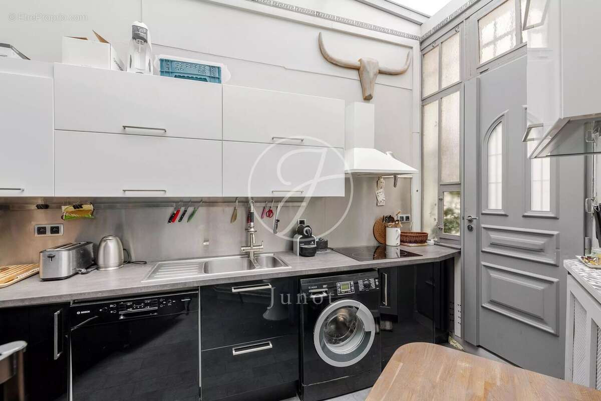 Appartement à PARIS-9E