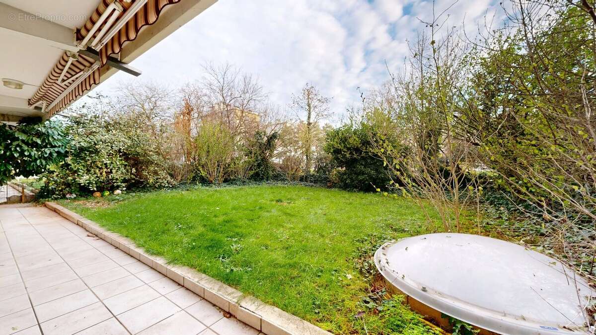 Appartement à LYON-8E