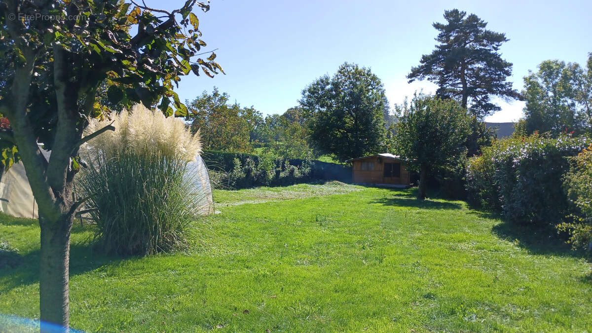 Maison à CHAUSSENAC
