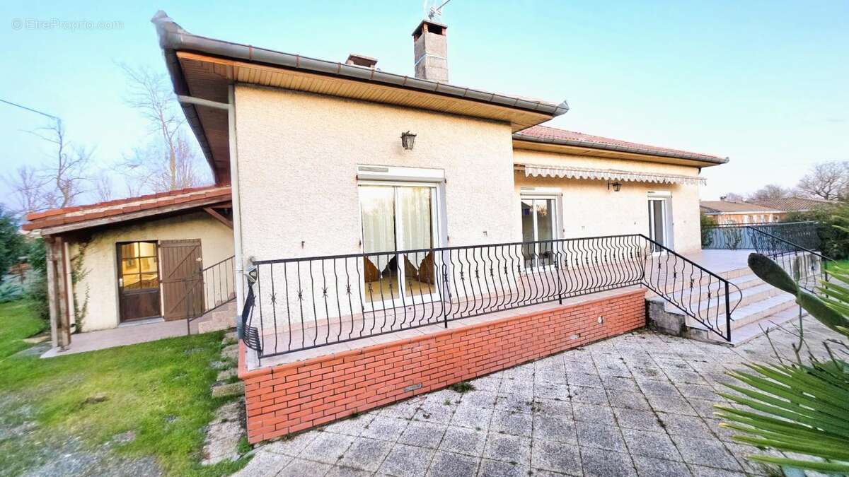Maison à SAINT-LYS
