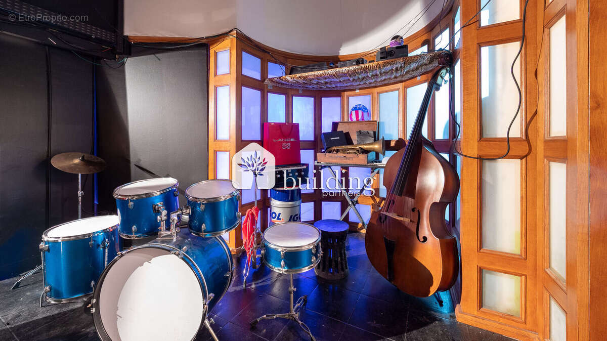 Canal Saint-Martin - Local commercial - 829.24 m² - photo 15