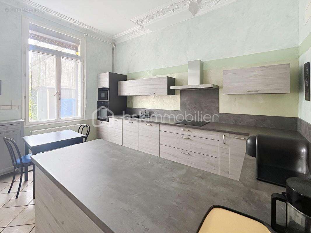 En exclusivite, maison avec garage et jardin - photo 4