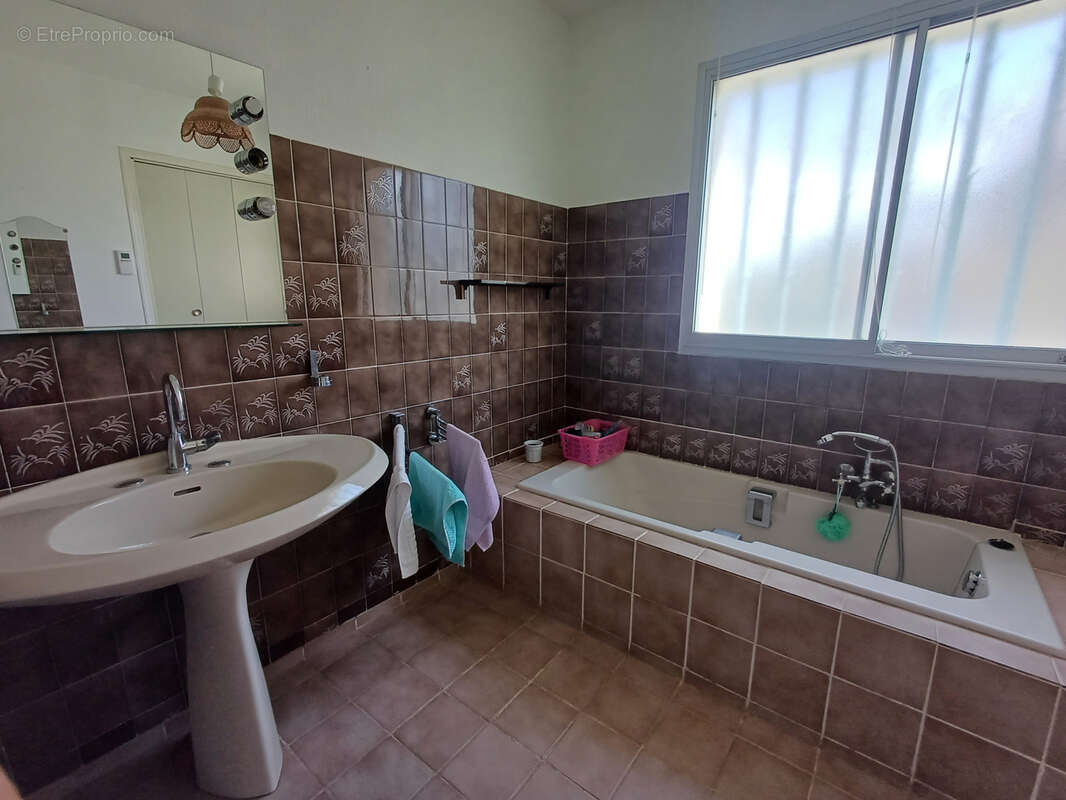 Maison à LA LONDE-LES-MAURES