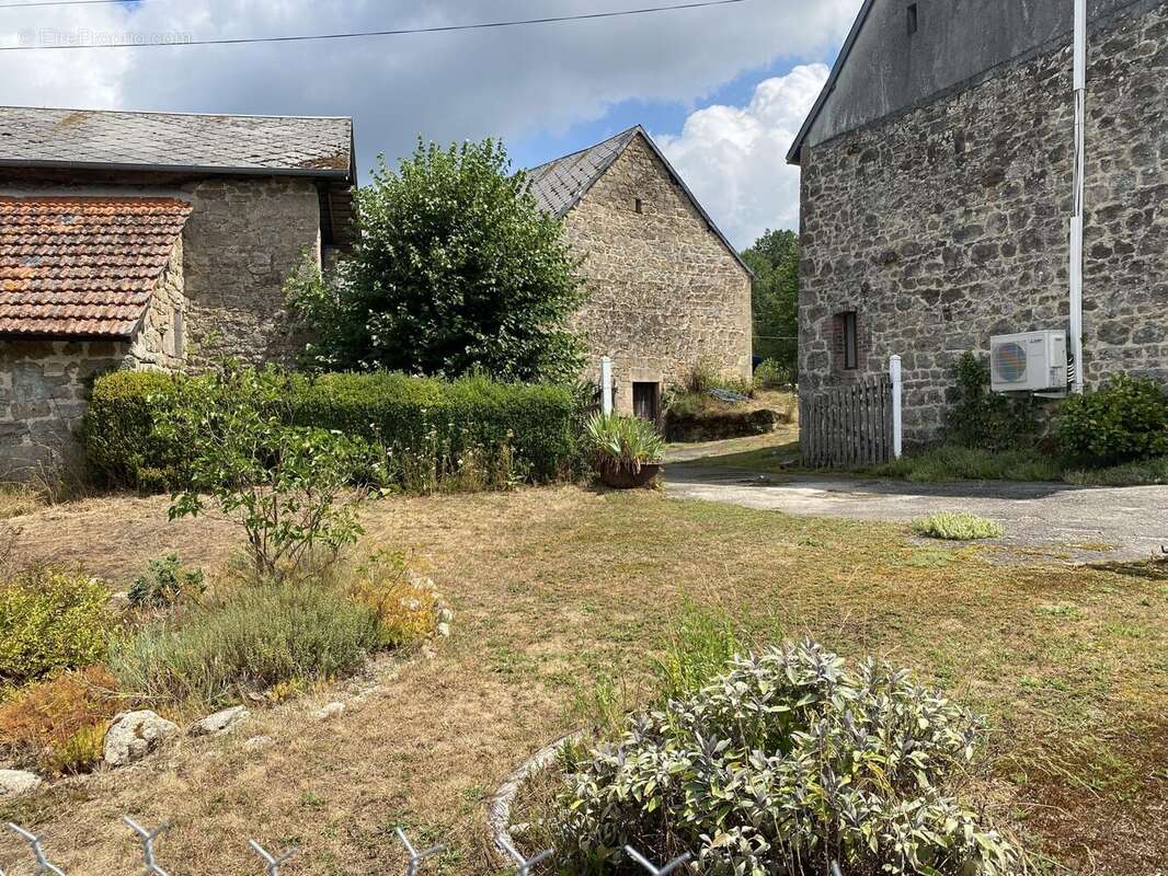 Maison 180 m² à Rempnat  - photo 4