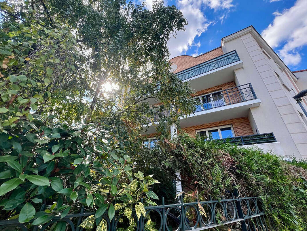 Appartement à HOUILLES