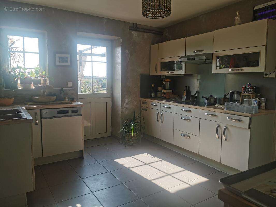 Maison à FAVERDINES