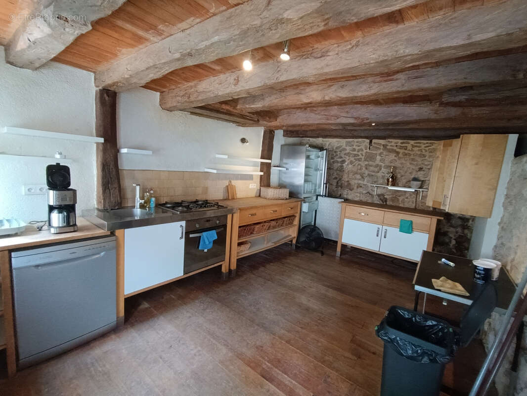 Maison de village de caractère - Proche commerces - MARTHON - photo 4
