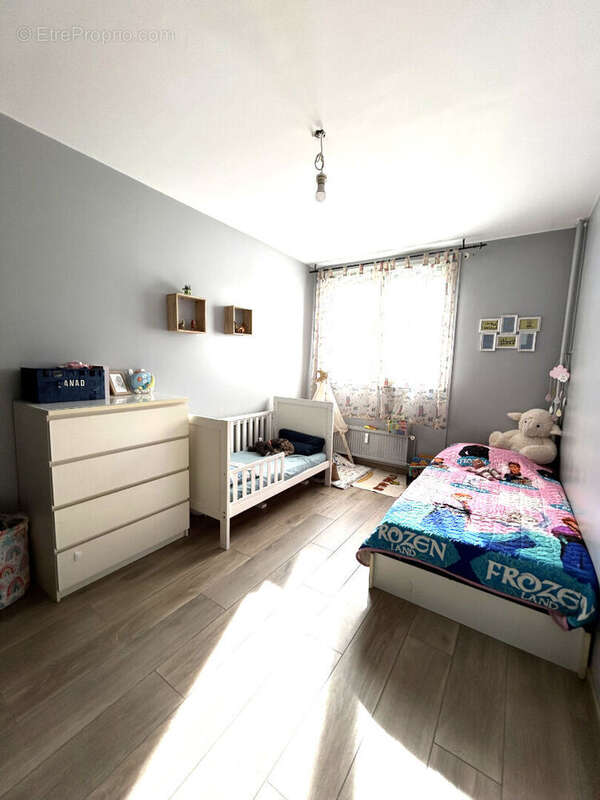Appartement à OULLINS