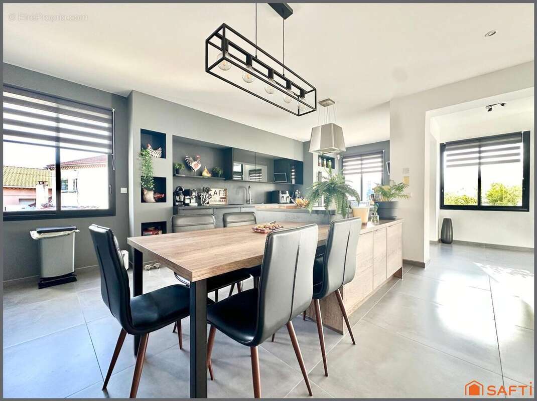 Photo 3 - Maison à LES ANGLES