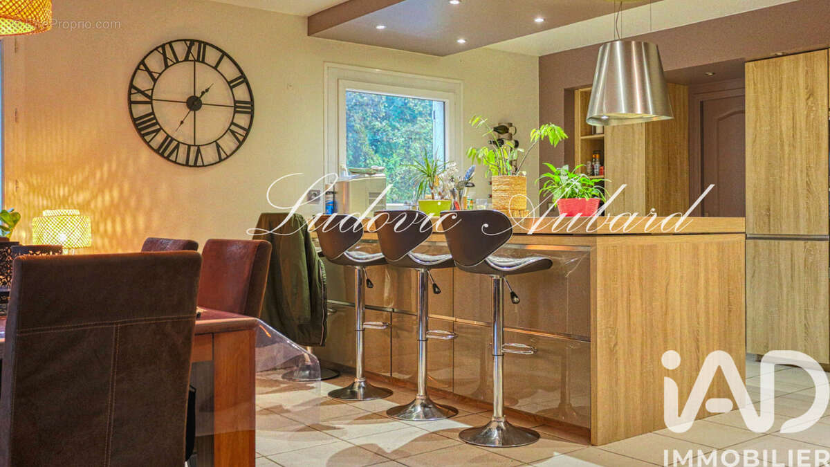 Photo 3 - Maison à MERY-SUR-OISE