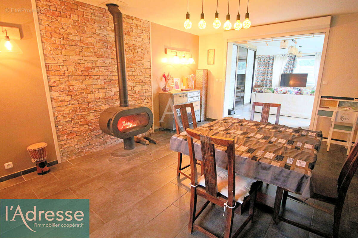 Maison à FLEURY-MEROGIS