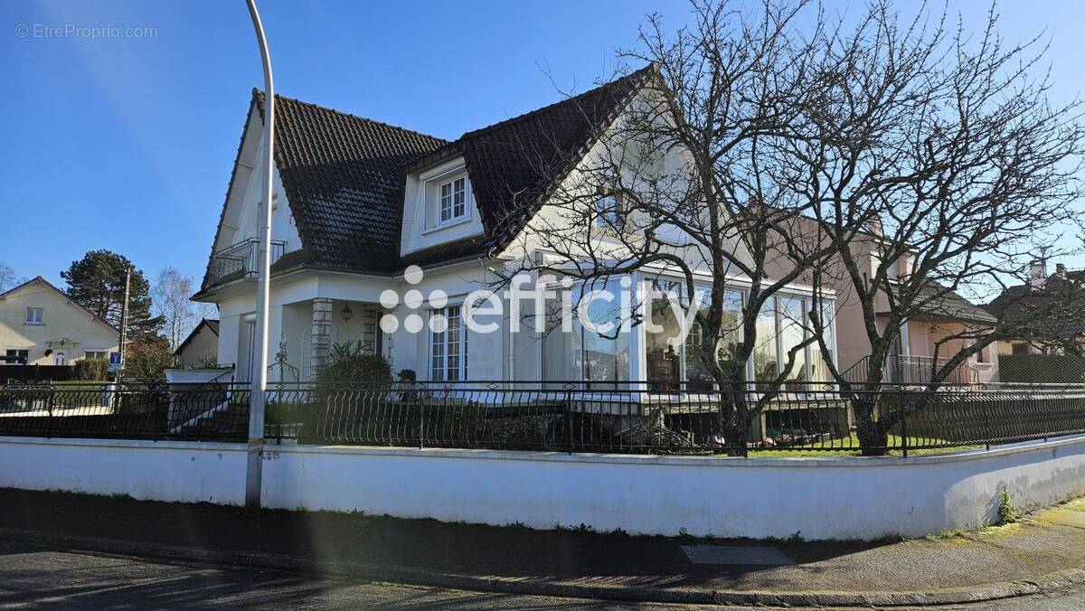 Maison à NOISEAU