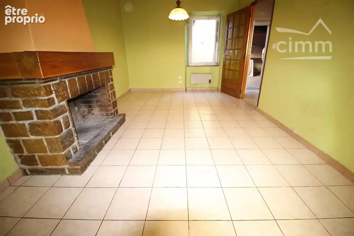 A vendre maison de village avec une cour - photo 4