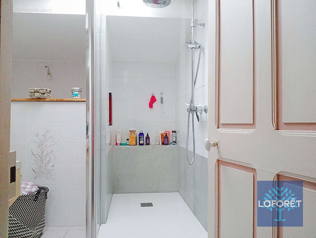 Commerce à LES ESSARTS