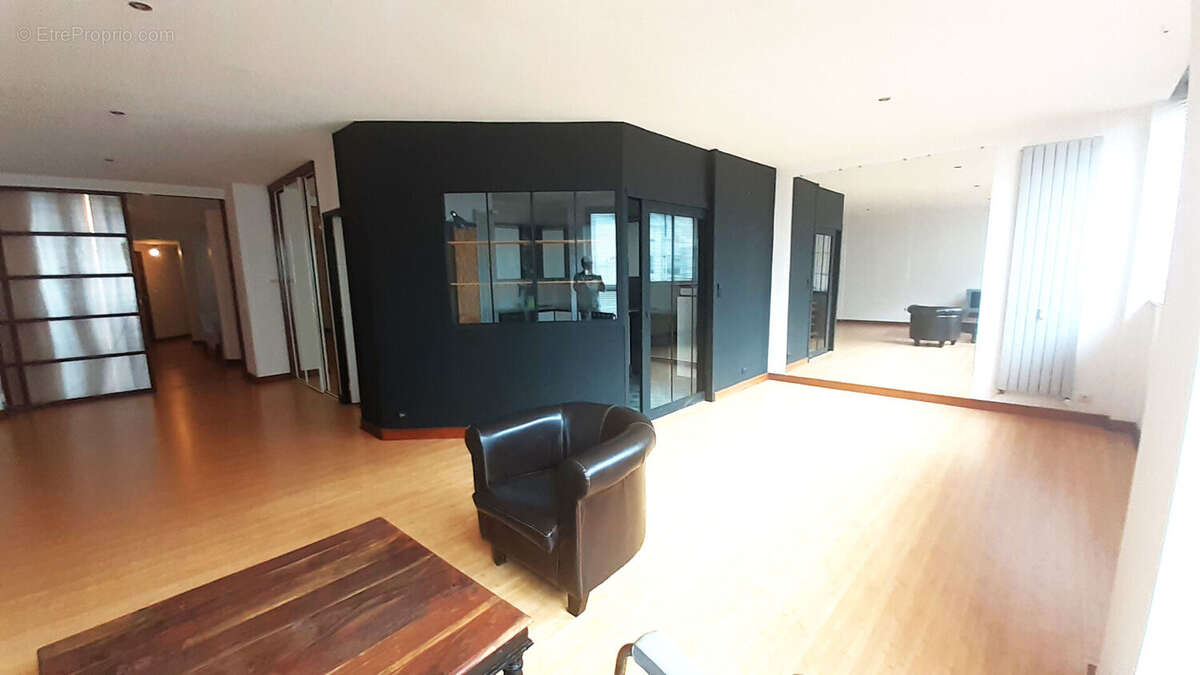 Brest secteur Siam T5 duplex 153 m² ? Immeuble Art Déco - photo 2