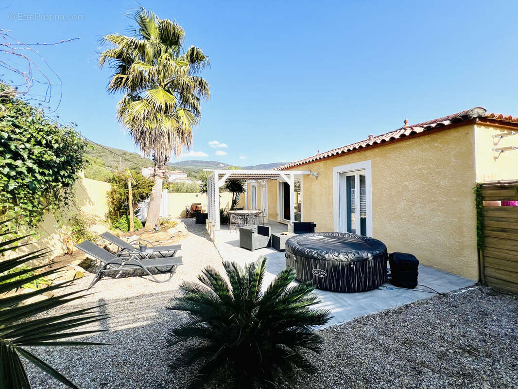 Maison à LE BOSC