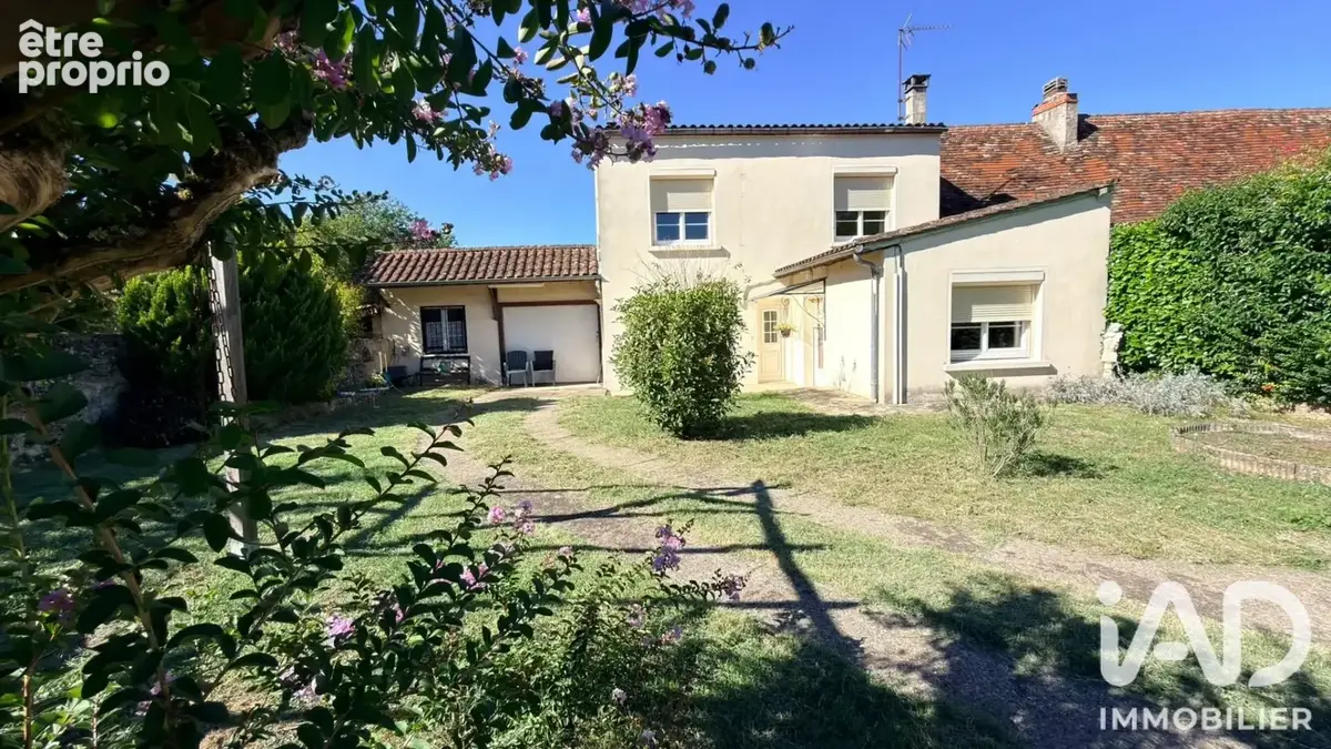 Photo 1 - Maison à VARENNES