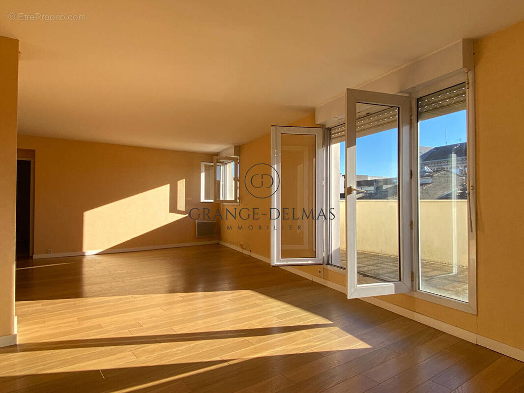 Appartement à BORDEAUX