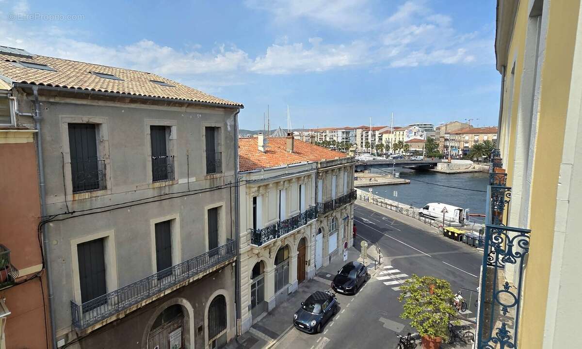 Sète  proche des quais  bel appartement de caractère de 133 m² - photo 7