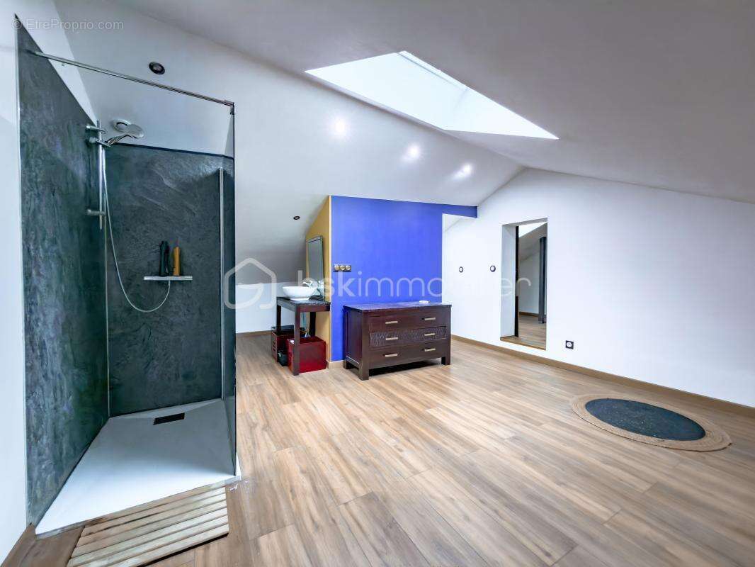 Une maison familiale d'exception, prête à accueillir vos plus beaux projets - photo 17