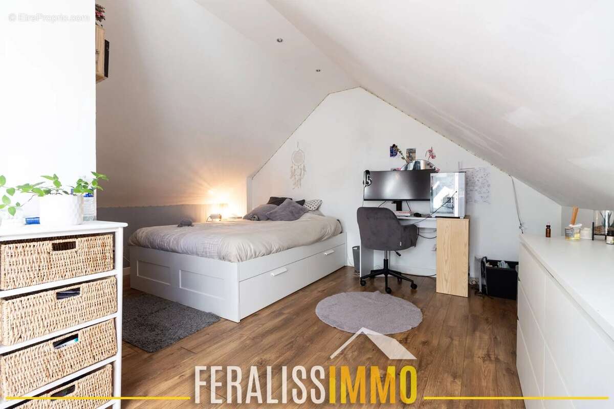 Maison à COURDIMANCHE