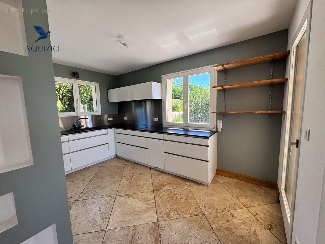 Maison à SAINT-CERGUES