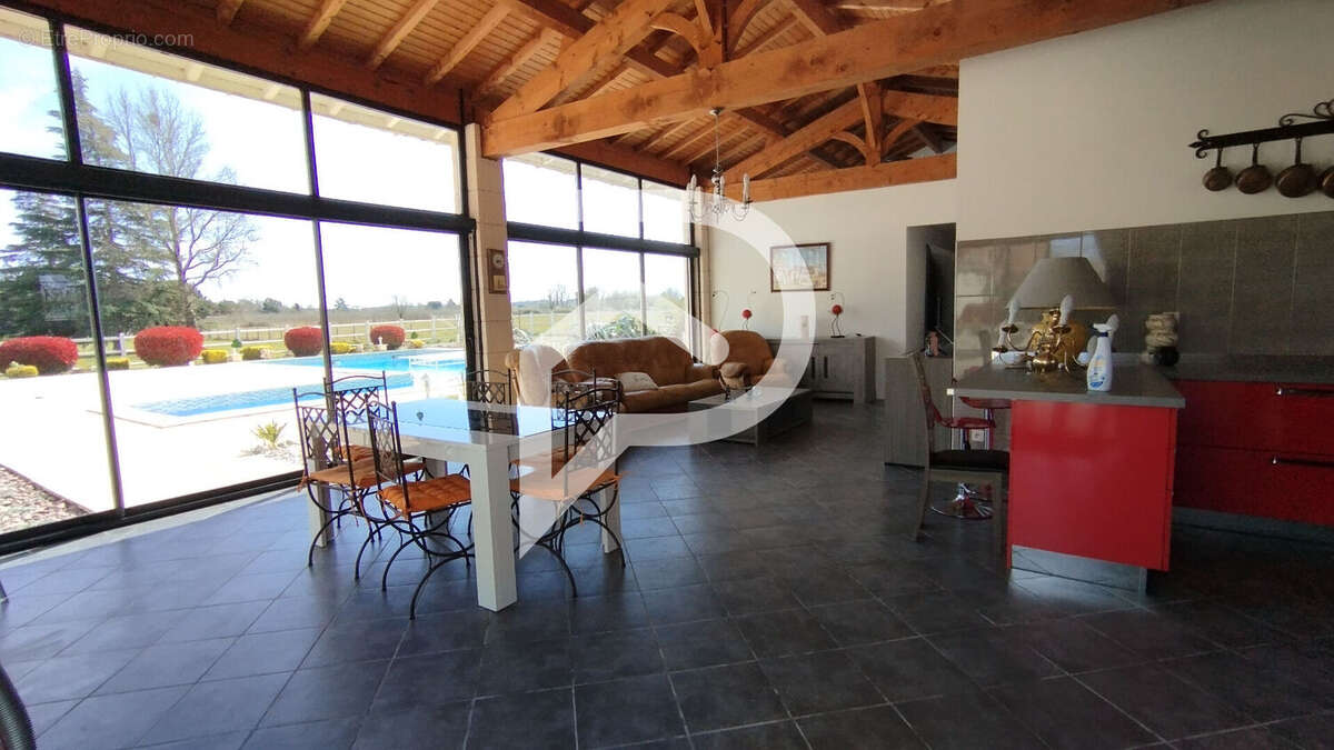 Maison à LAMONZIE-SAINT-MARTIN