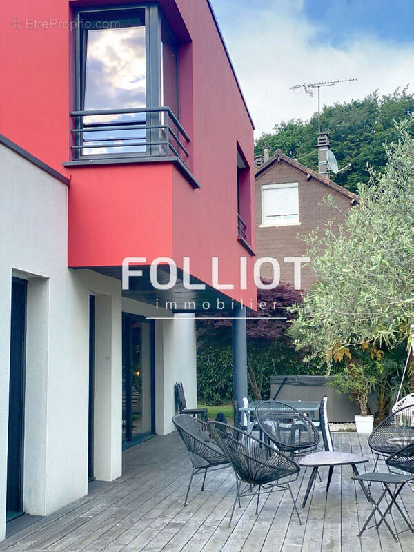 Maison à SAINT-GEORGES-DES-GROSEILLERS