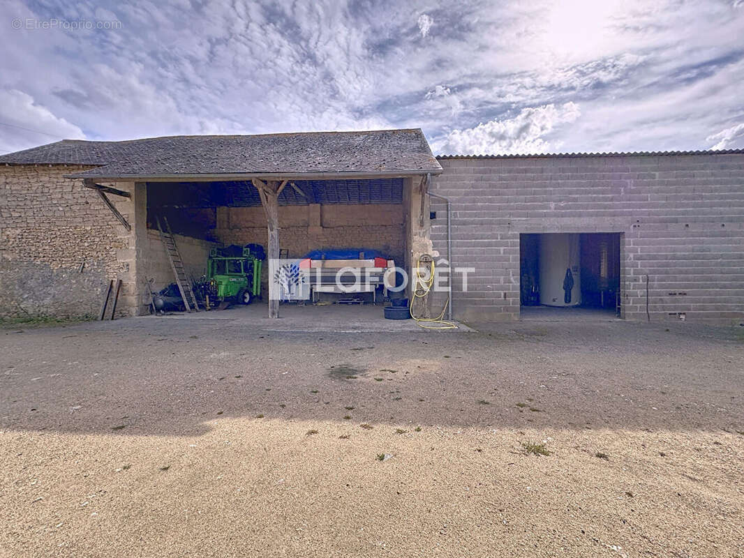 Maison à DOUE-LA-FONTAINE