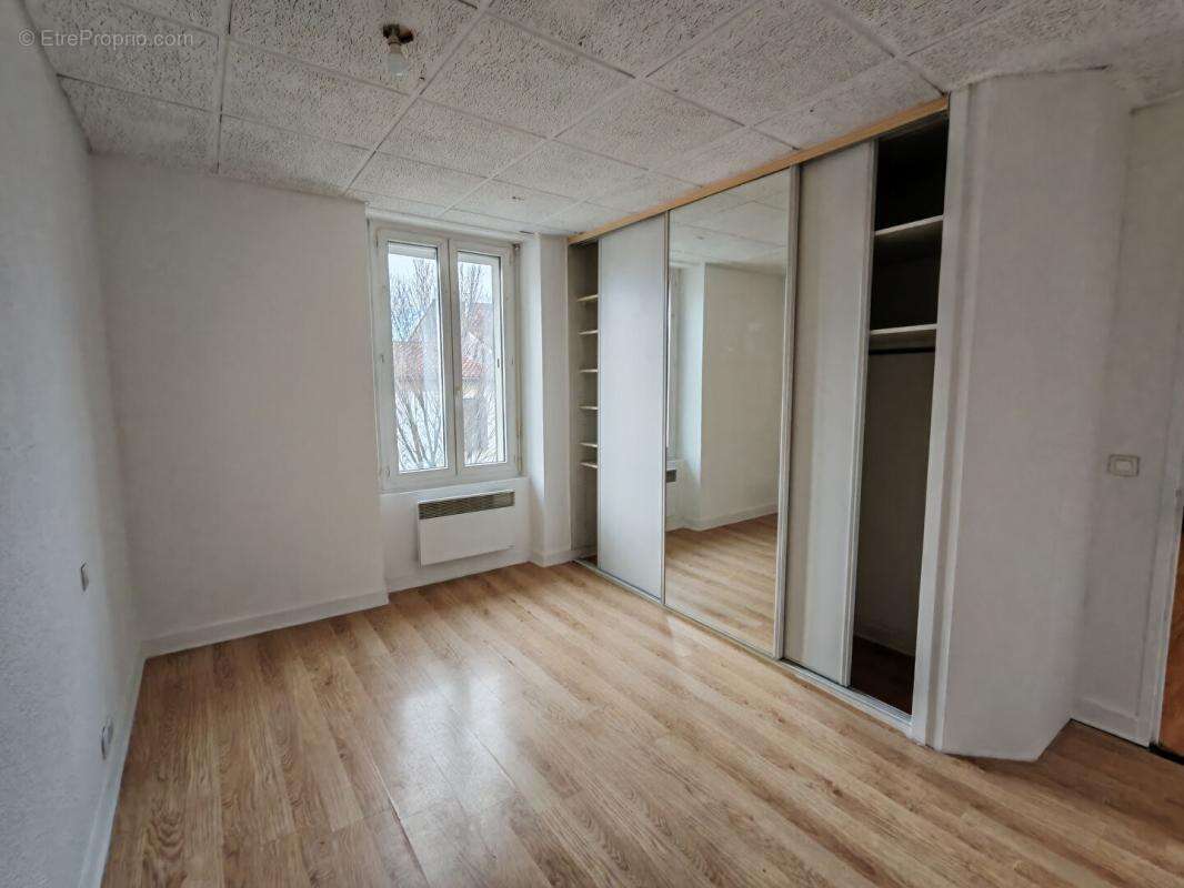 Appartement  2 pièce(s) 42 m2 CENTRE VILLE PROCHE GARE - photo 3