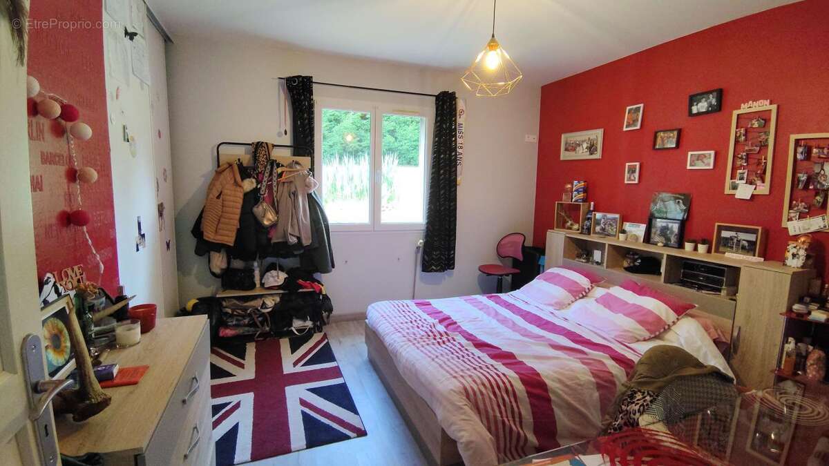 Maison à TERRASSON-LAVILLEDIEU