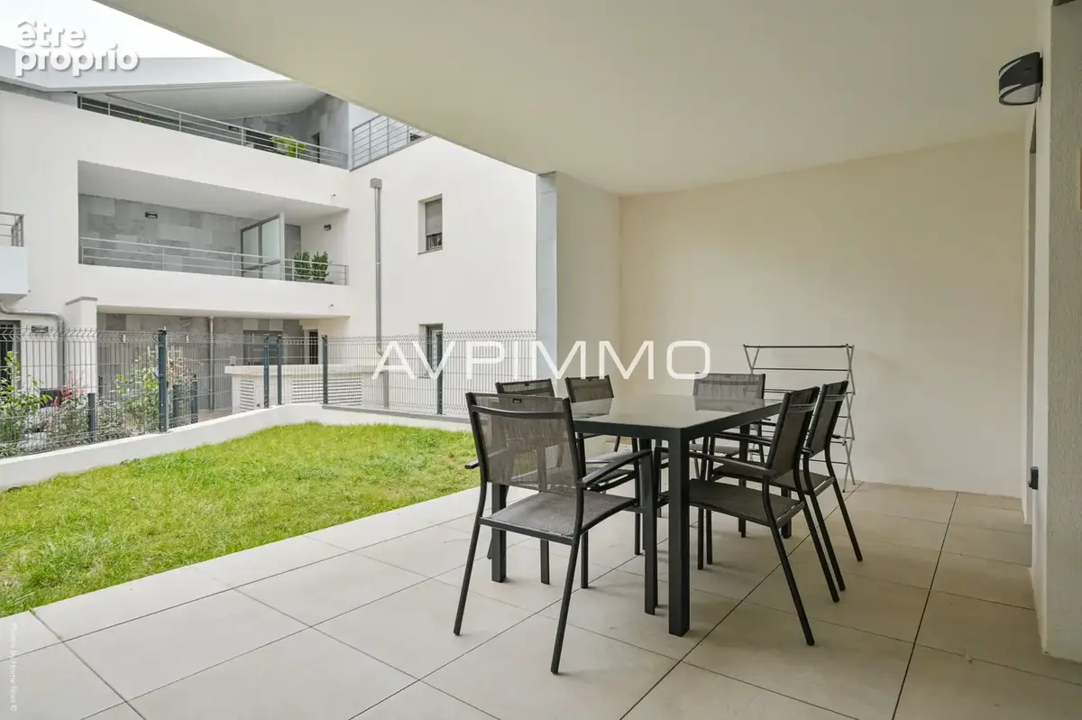 Appartement à SAINT-CYR-SUR-MER