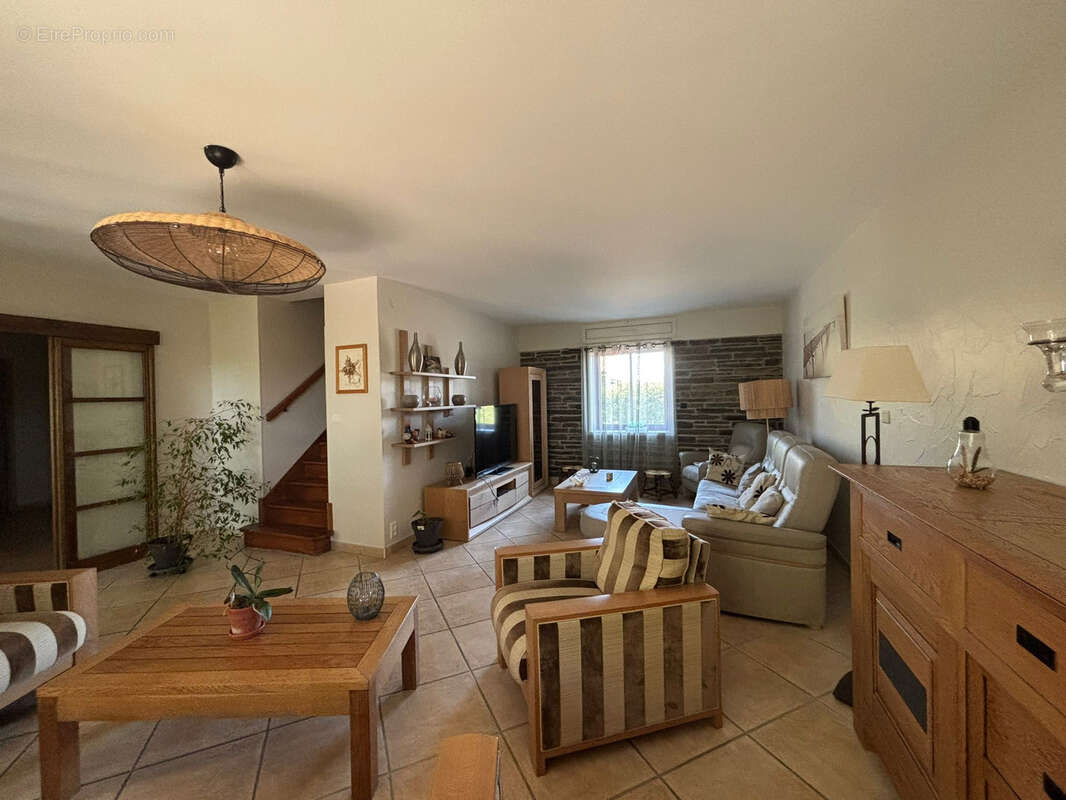 Maison à LABASTIDE-D'ANJOU
